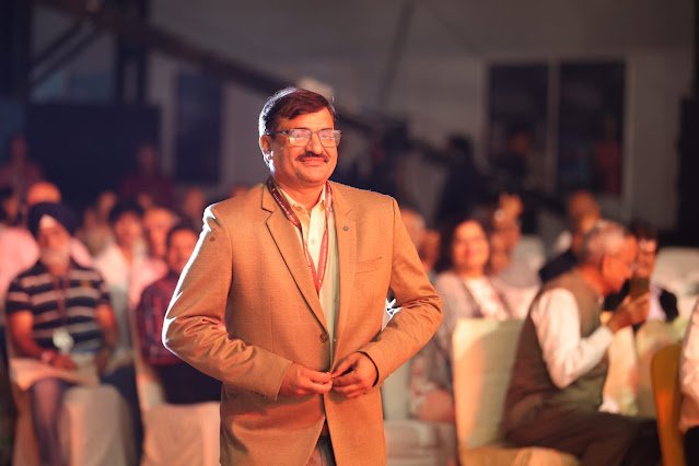 सुनील सुशीला शर्मा: भारत की मिट्टी, मेहनतकशों और सच्चाई की बुलंद आवाज़